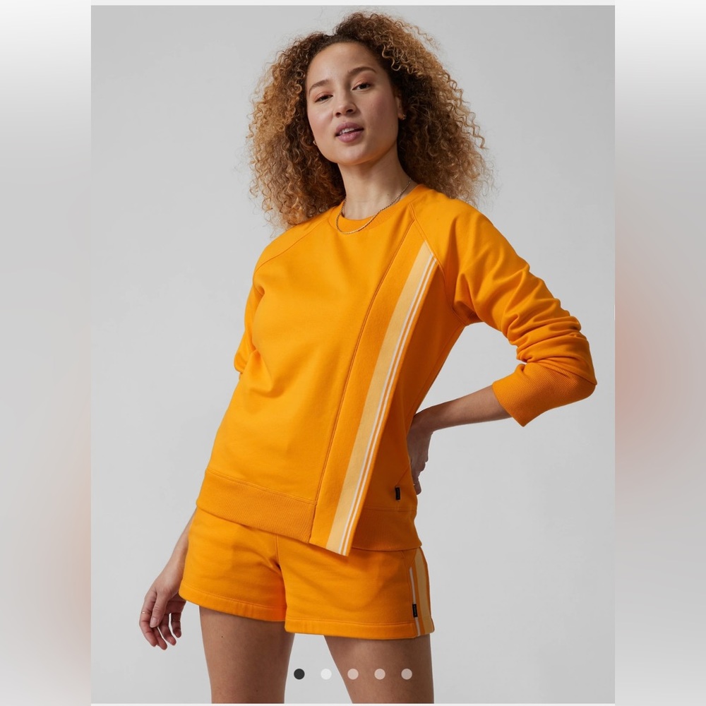 Athleta Triumph Gamepoint orange cotton blend sweatshirt size medium